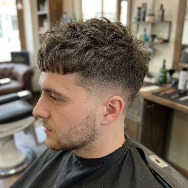 4. Textured Crop Mid Taper